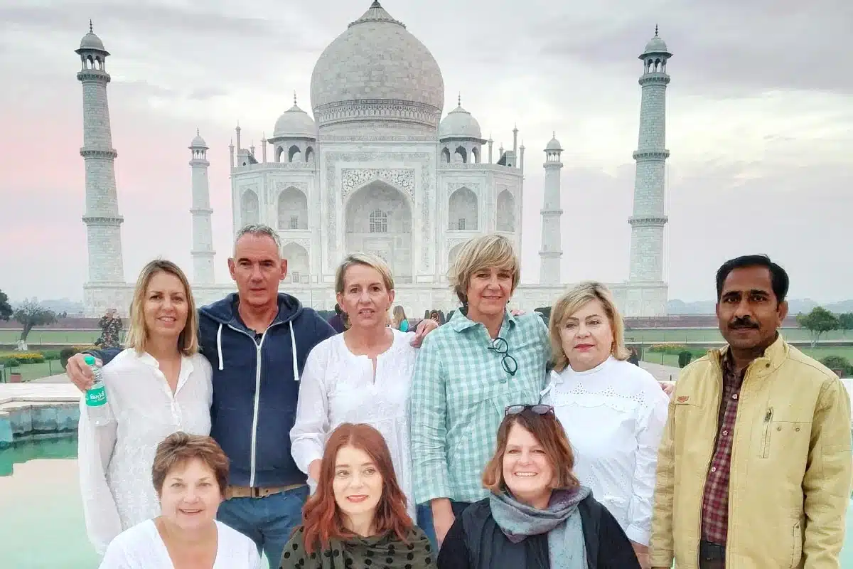 all-inclusive-taj-mahal-day-trip-from-delhi-by-superfast-train-gatiman-express