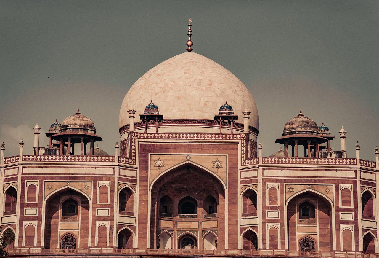humayu-tomb-in-delhi-golden-tiangle-tour